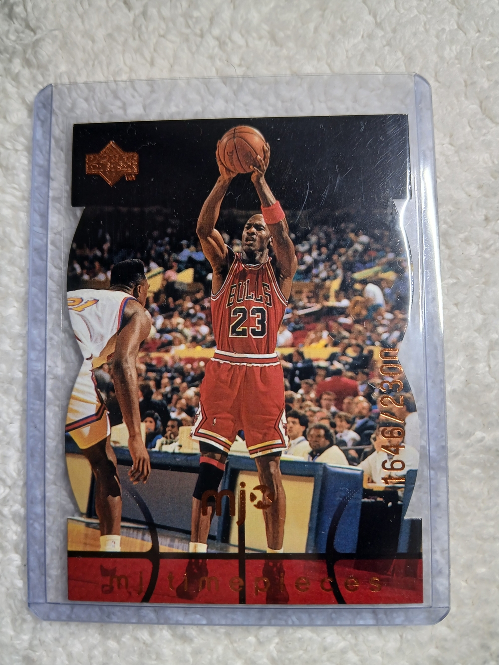 1998-99 Upper Deck MJx Michael Jordan Timepieces Red card Limited to 2,300.